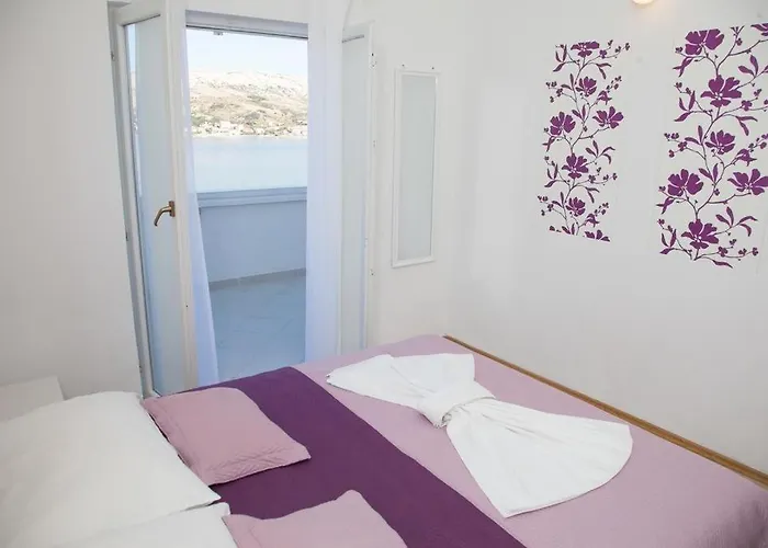 Apartament By The Sea Pag - 15670 Pag Town
