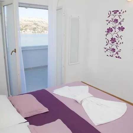 Apartment By The Sea Pag - 15670 Pag Town