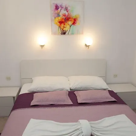 Apartment By The Sea Pag - 15670 Pag Town